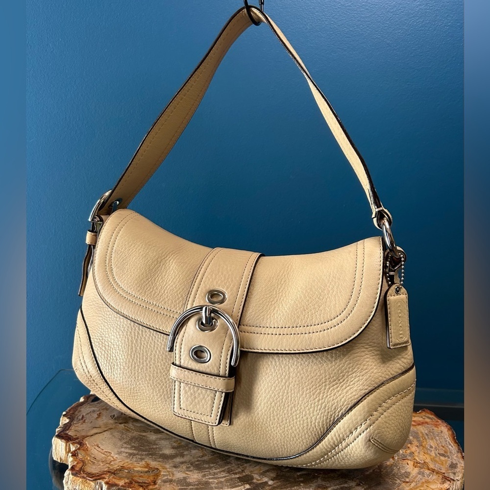 Coach Soho Flap Medium Shoulder Bag Taupe Leather F10910 EUC - Picture 4 of 17